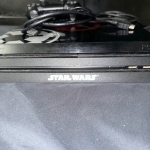 PlayStation 4 pro Star Wars edition